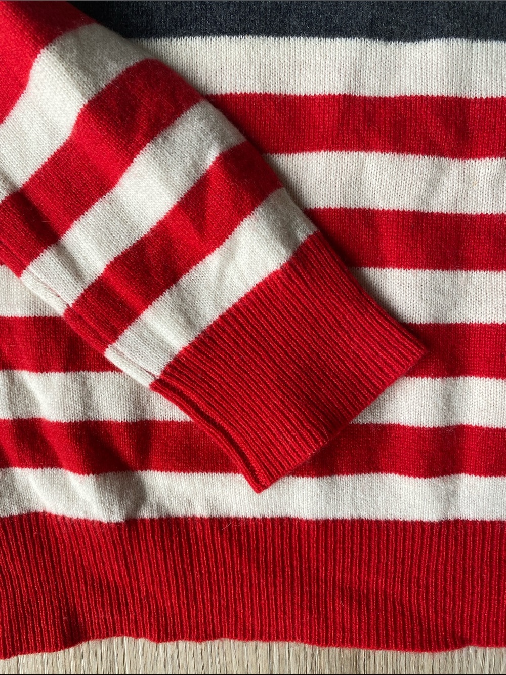 The Cashmere Project 100% Cashmere Striped Crewneck Sweater Red Grey S - Picture 5 of 10